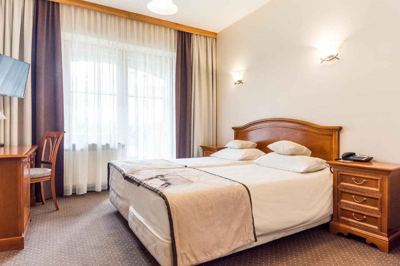 Hotel Nosalowy Dwor Zakopane Ngoại thất bức ảnh
