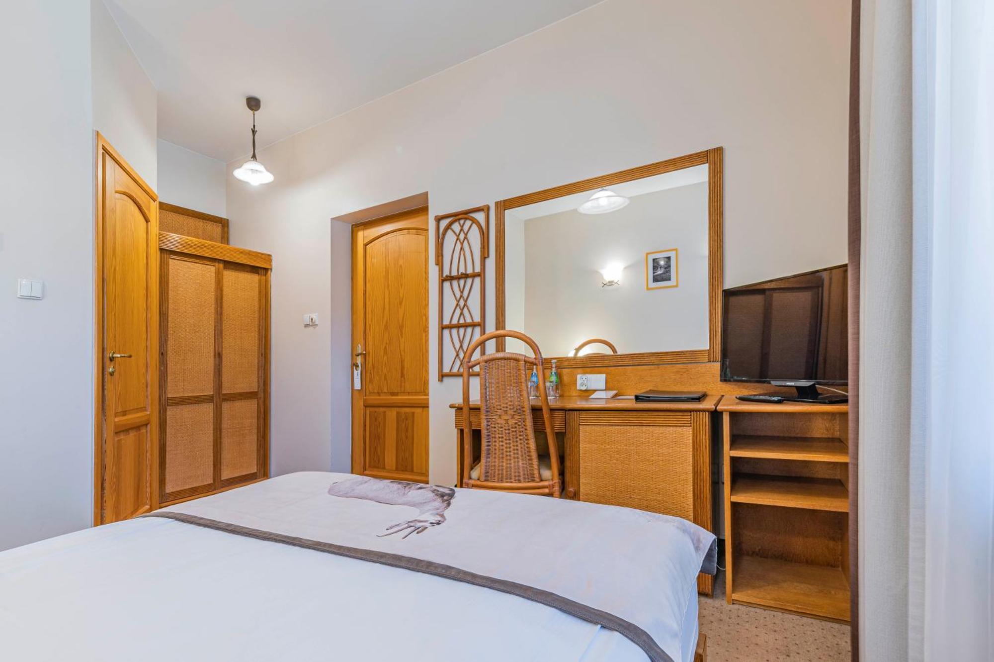 Hotel Nosalowy Dwor Zakopane Ngoại thất bức ảnh